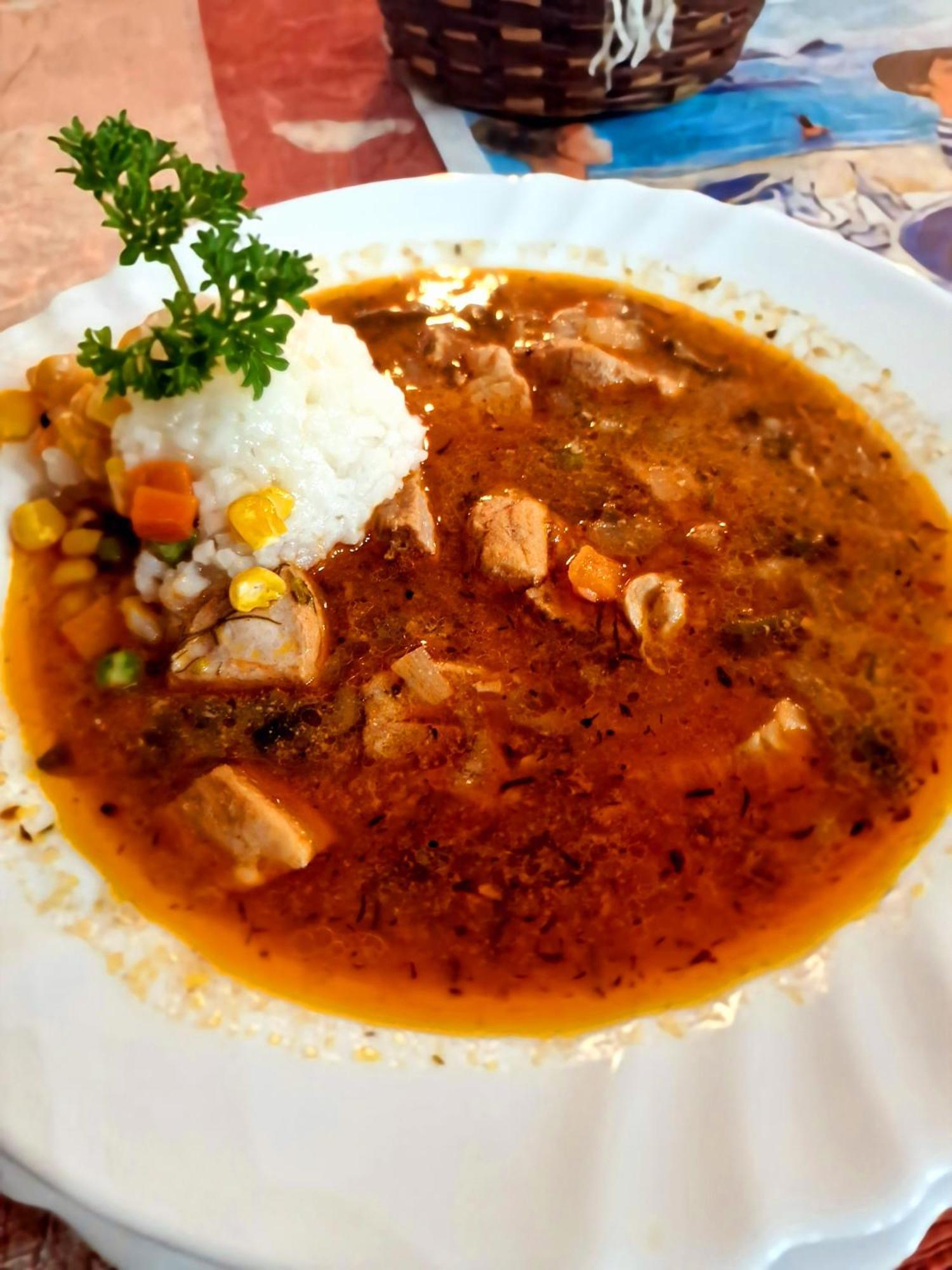 Family Hotel Four Seasons צרבו מראה חיצוני תמונה