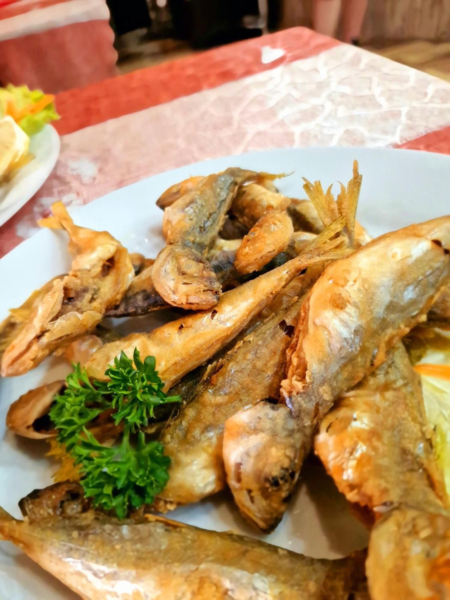 Family Hotel Four Seasons צרבו מראה חיצוני תמונה