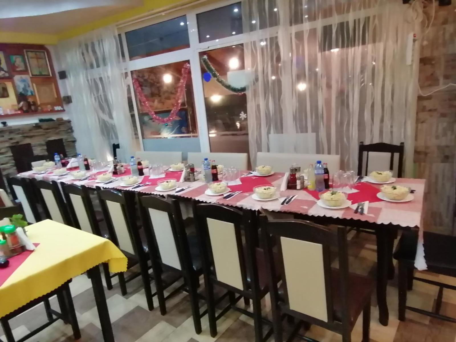 Family Hotel Four Seasons צרבו מראה חיצוני תמונה