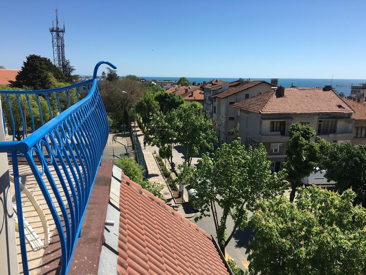 Family Hotel Four Seasons צרבו מראה חיצוני תמונה